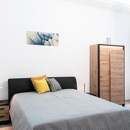 Astoria Tiny Apartment Budapest Exterior photo